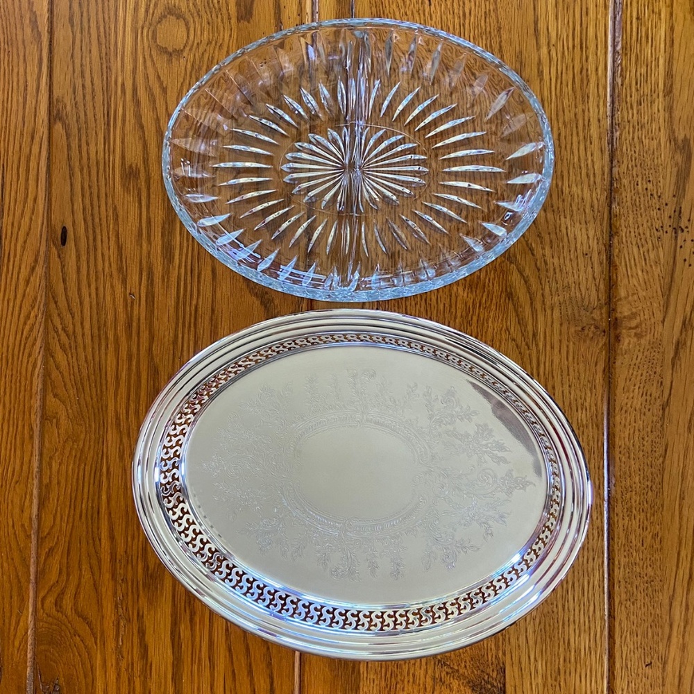 Oneida - Silver Glass Ridgewood Oval Gallery Tray - Picture 6 of 9